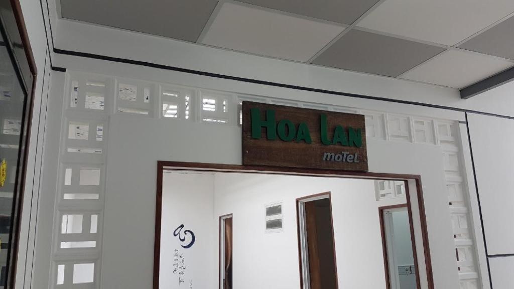 Hoa Lan Motel & Homestay Giong Tu Dien Kültér fotó