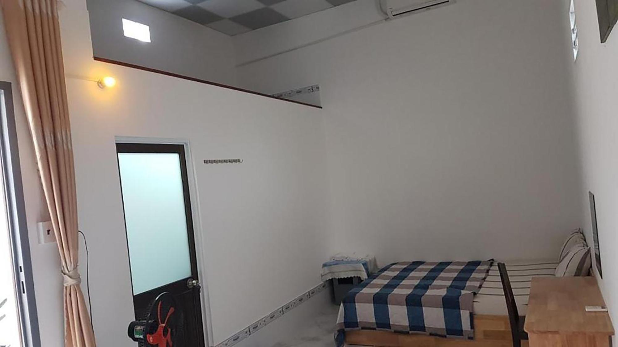Hoa Lan Motel & Homestay Giong Tu Dien Kültér fotó